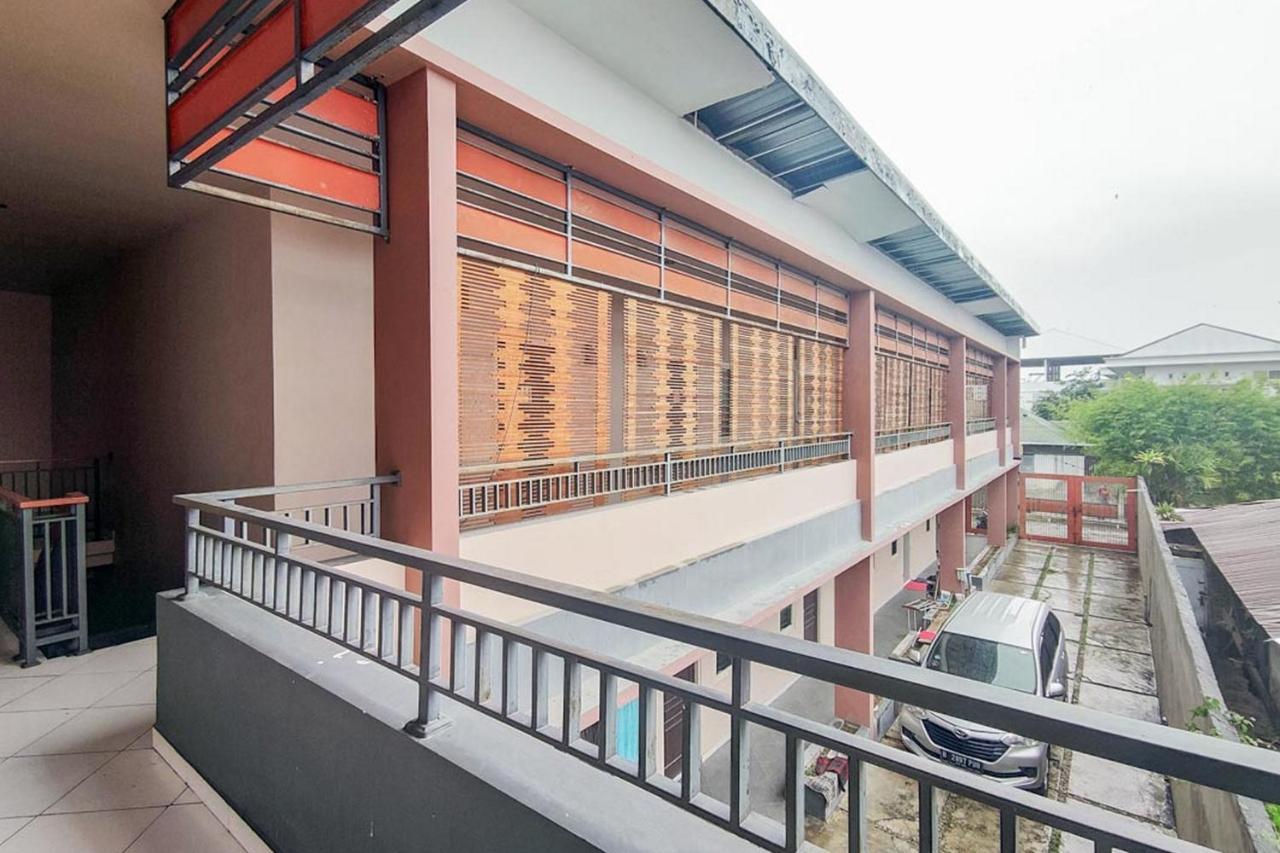 Chandra Graha Guesthouse Palu Esterno foto