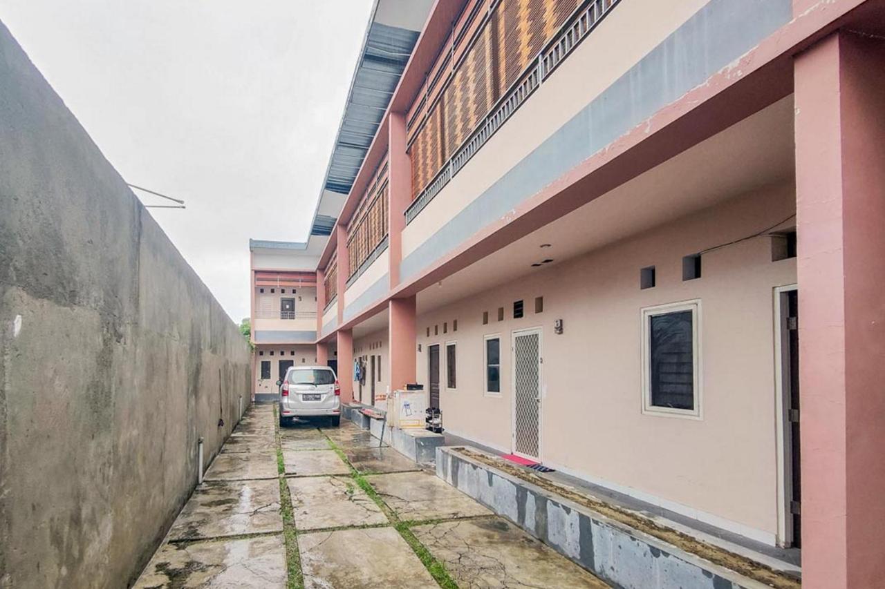 Chandra Graha Guesthouse Palu Esterno foto