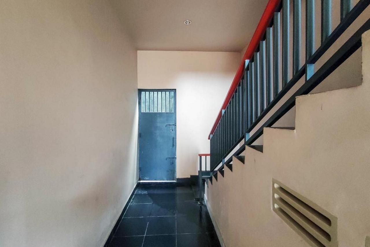 Chandra Graha Guesthouse Palu Esterno foto